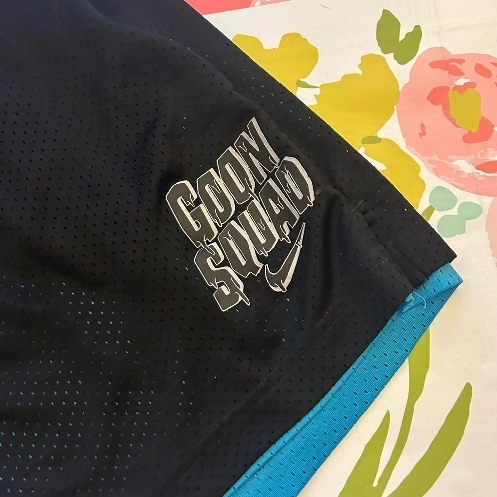 Nike Standard Issue Space Jam Reversible Shorts Mens size medium